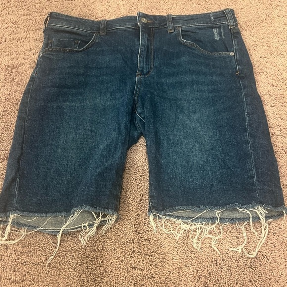 32 Anthropologie pilcro high rise slim jean shorts dark denim raw edge Bermudas - Picture 1 of 11
